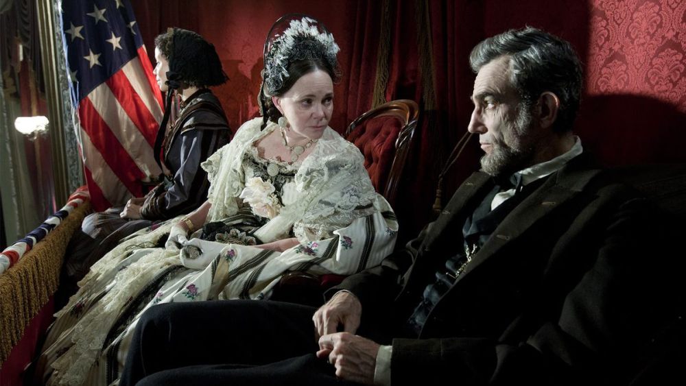 10 Rekomendasi Film Daniel Day-Lewis, Aktor Peraih Tiga Piala Oscar!