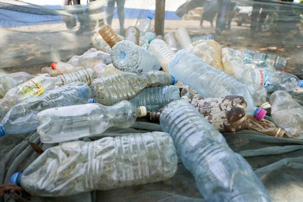 6 Ton Sampah Liar di Kampung Ciapus Tangerang Diangkut DLHK
