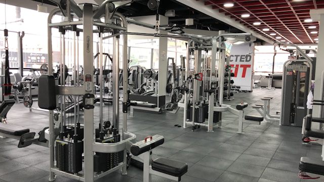 5 Tips Berolahraga di Gym untuk Kaum Introvert, Jangan Malu!