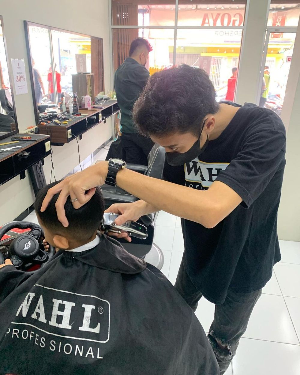 5 Barbershop Anak di Malang, Sediakan Kursi Berbentuk Mobil