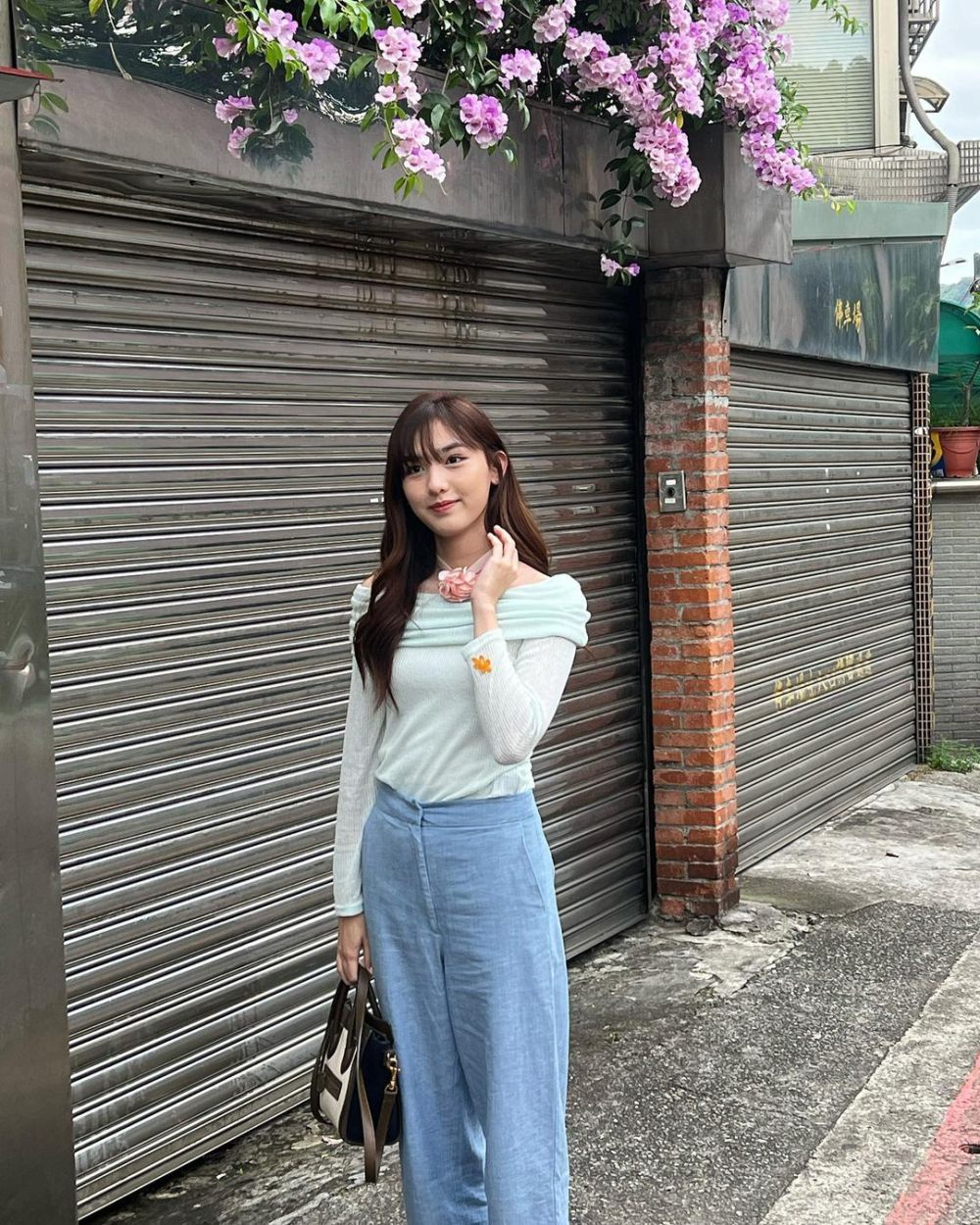 9 OOTD ala Emma Panisara Sahabat Prim di A Love So Beautiful