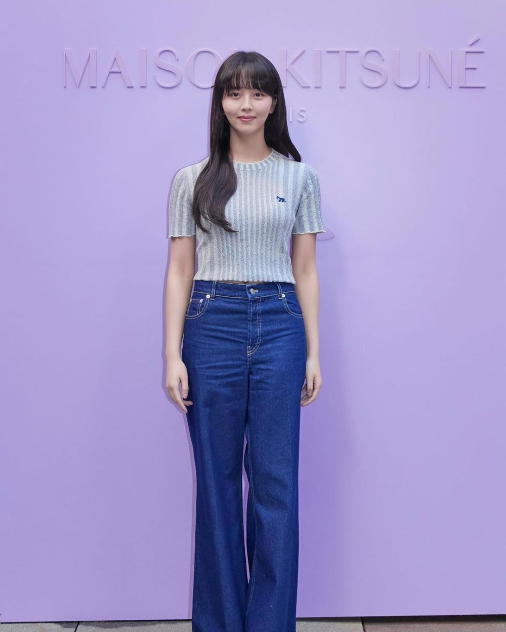 9 Gaya OOTD Kim So Hyun, Pemeran Drakor Serendipity's Embrace