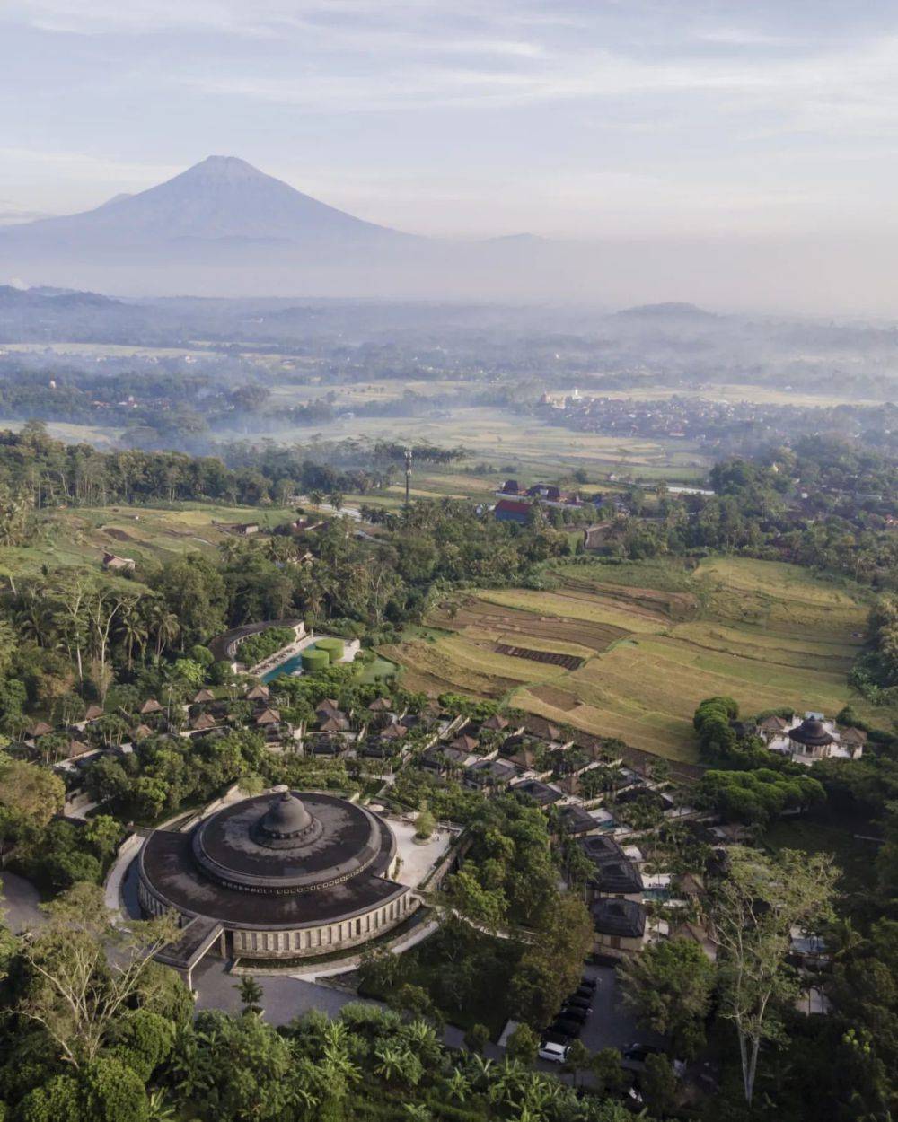 5 Rekomendasi Hotel Resort Di Magelang View Candi Borobudur