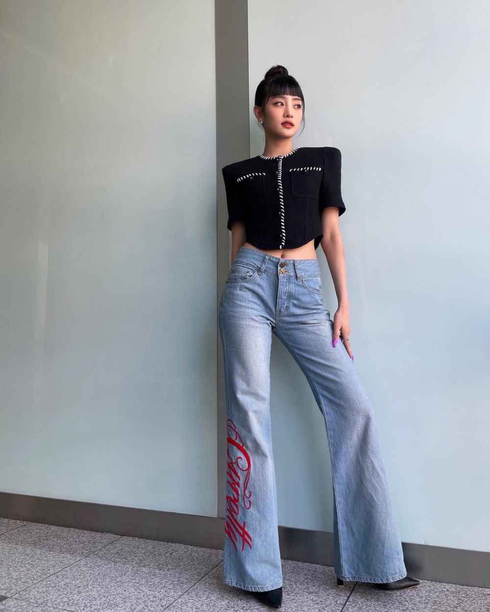 8 Inspirasi OOTD Crop Top ala Minnie (G)I-DLE, Comfy Abis!