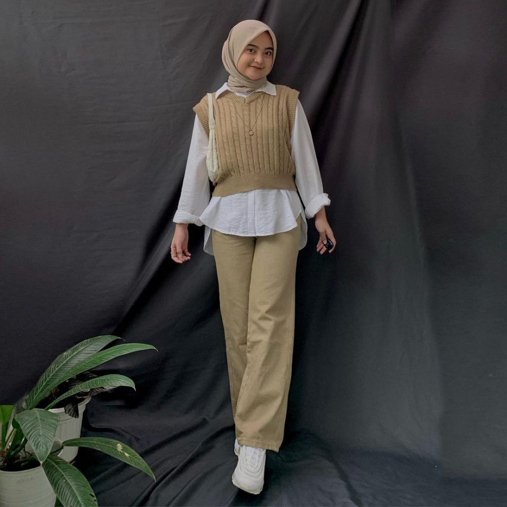 9 Inspirasi Formal Look Style ala Tania Citra, Khas Gen Z!