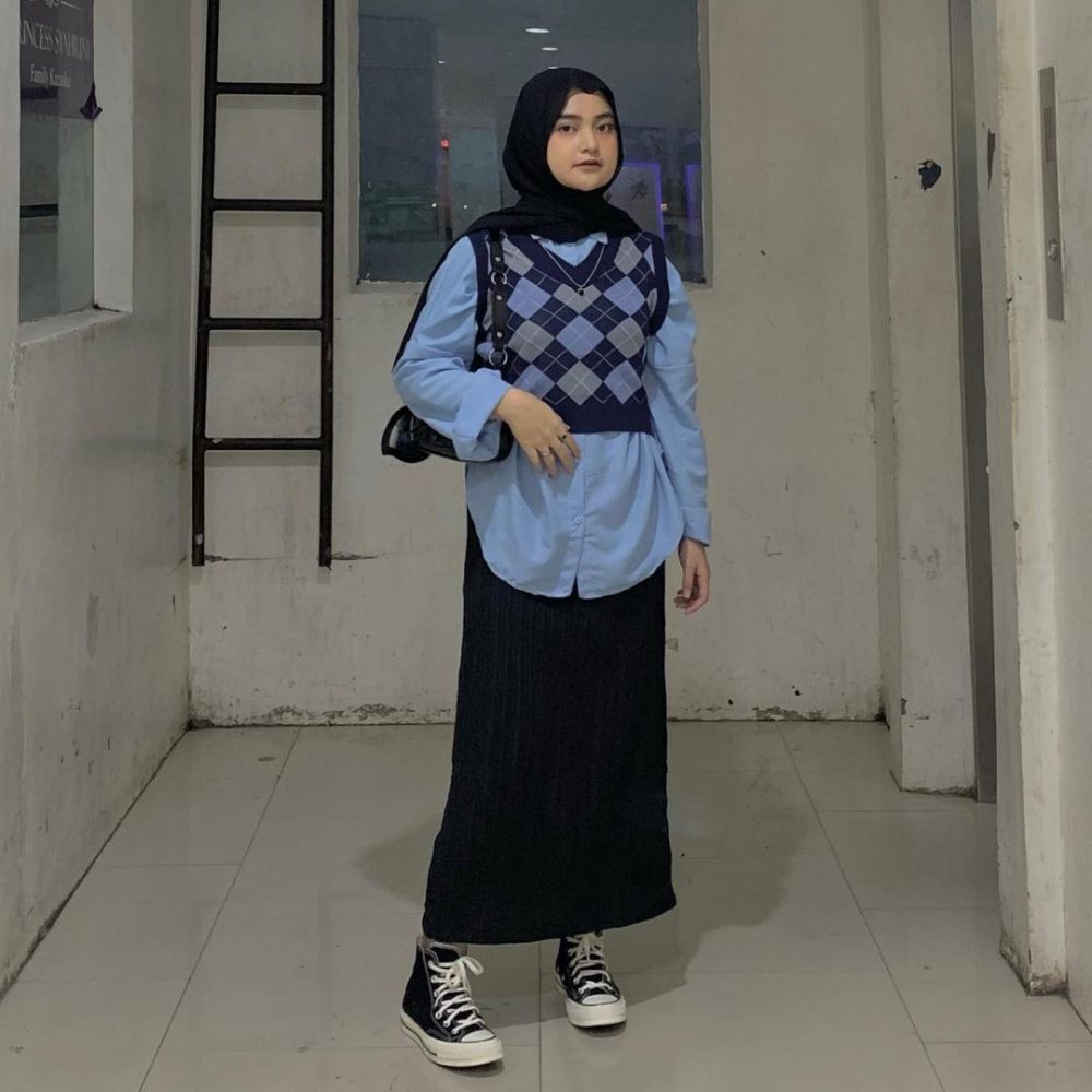 9 Inspirasi Formal Look Style ala Tania Citra, Khas Gen Z!