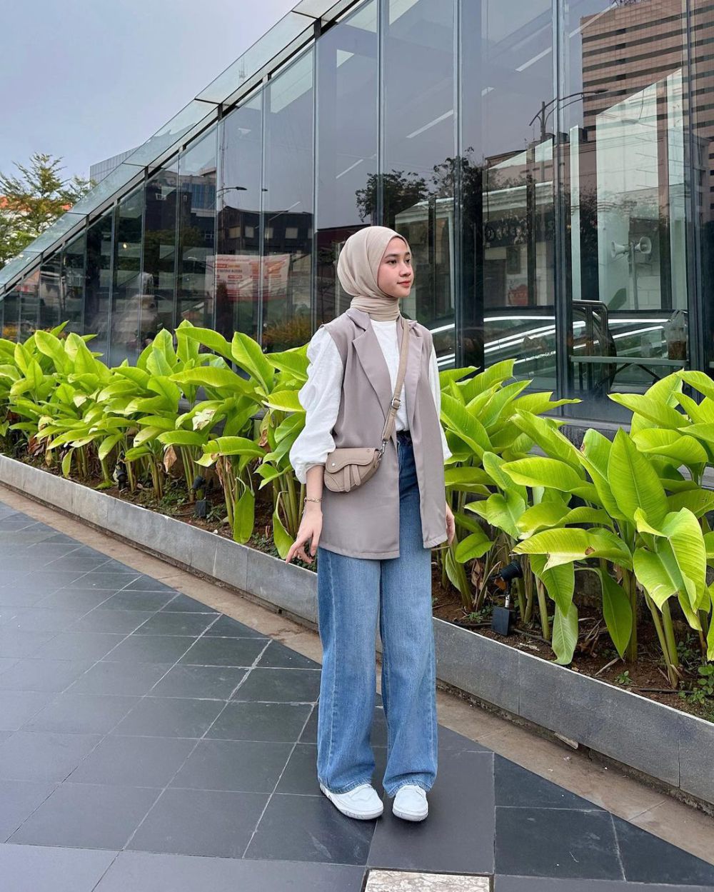 9 Inspirasi Outfit Korean Style ala Kirana Salsabila, Fashionable!