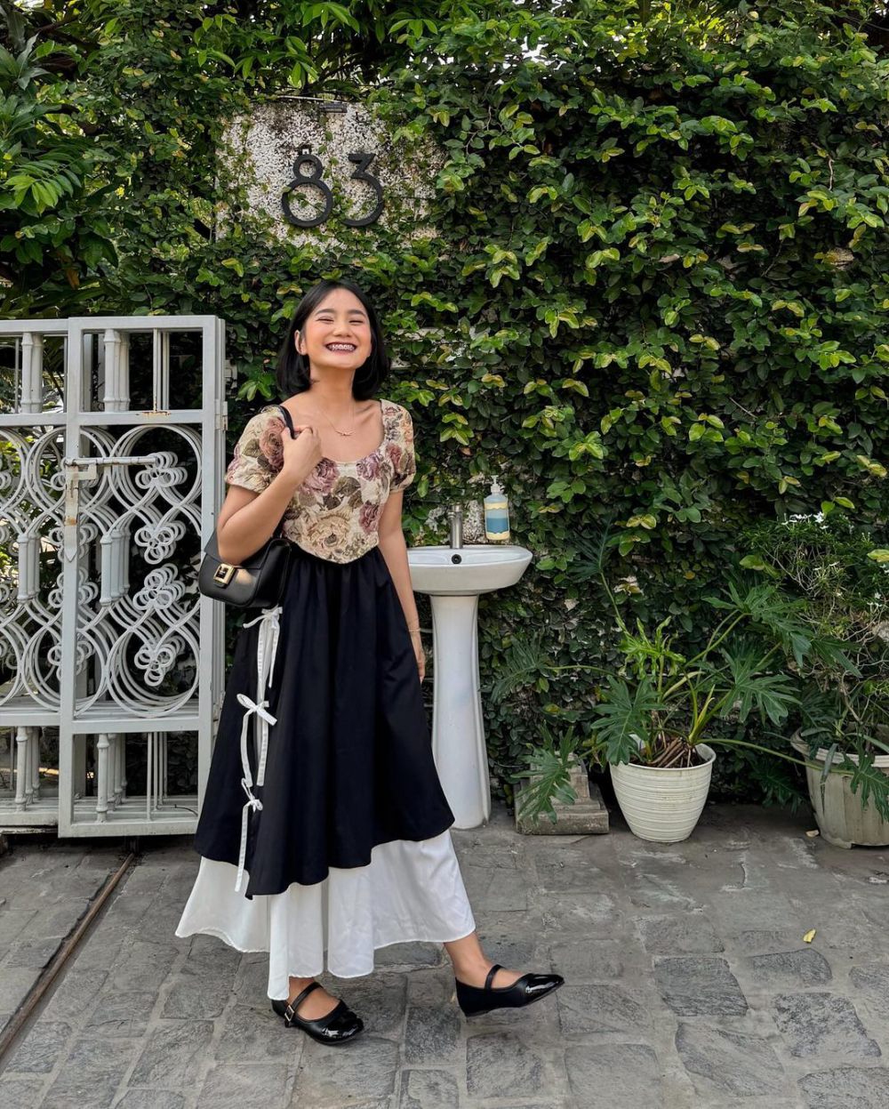 8 Inspirasi OOTD Pergi ke Taman Bunga ala Selebgram Jesica Ceren!