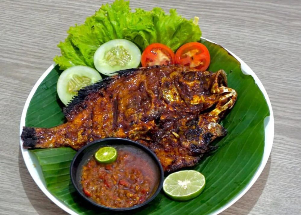 10 Rekomendasi Tempat Makan Ikan Bakar Terenak di Sidoarjo