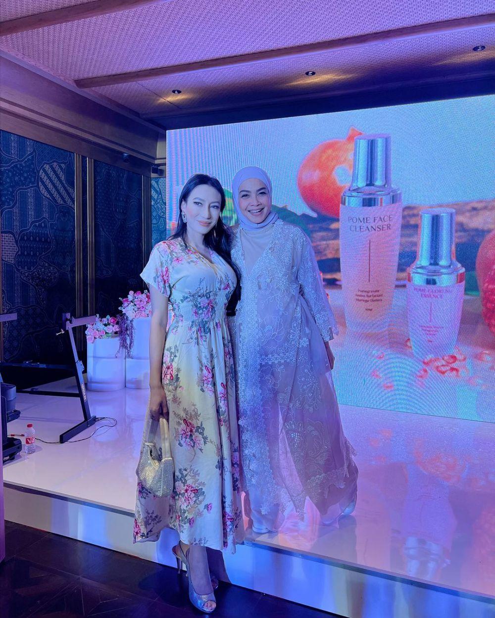 10 Potret Acara Launching Skin Care Rieta Amilia