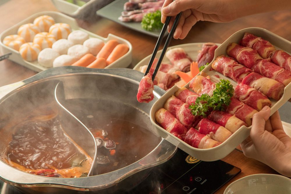 5 Cara Makan Hot Pot yang Tepat agar Rasanya Makin Lezat