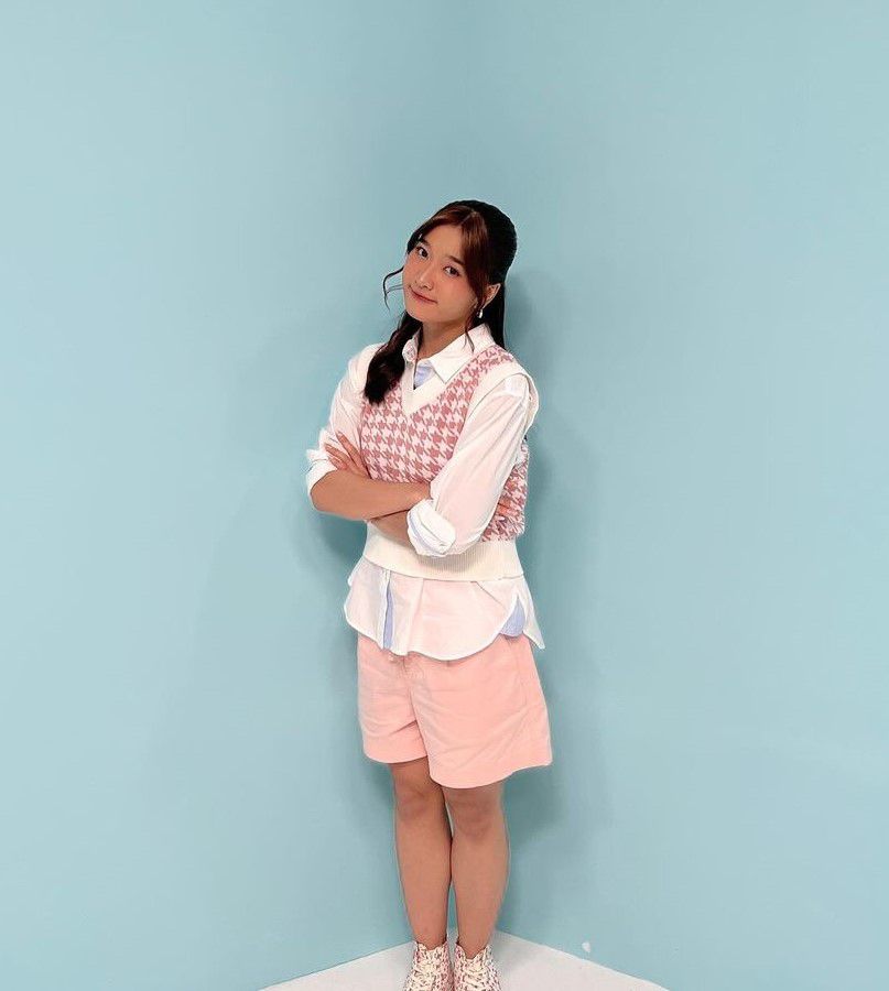 11 Inspirasi School Girl Outfit ala Member JKT48, Trendi Abis!