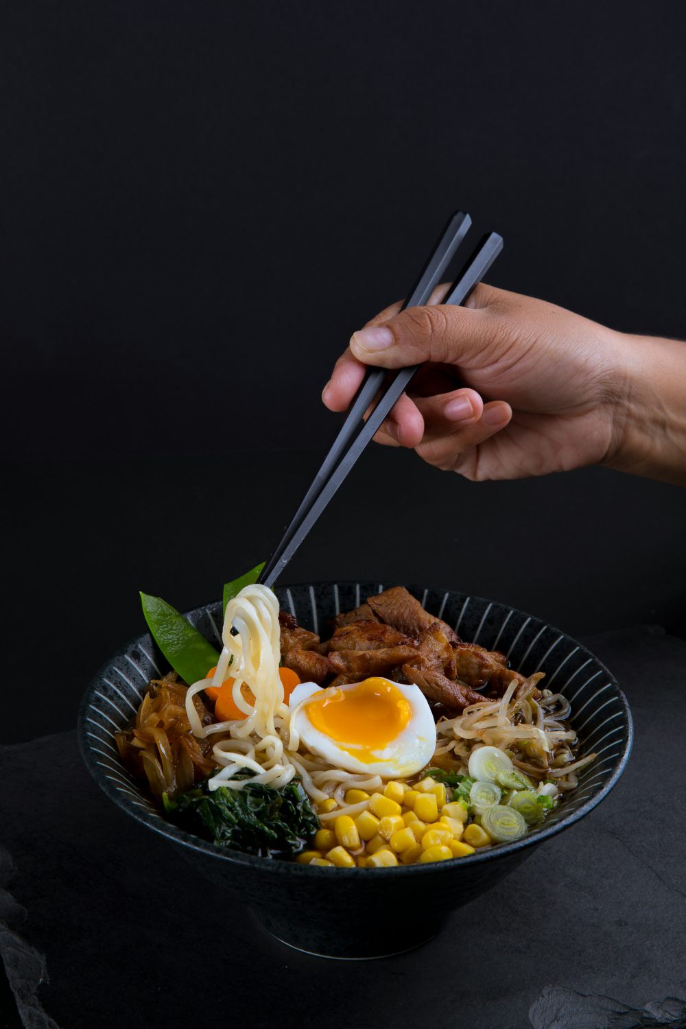 9 Topping yang Cocok Dimakan Bersama Ramen Instan, Jauh Lebih Nikmat!