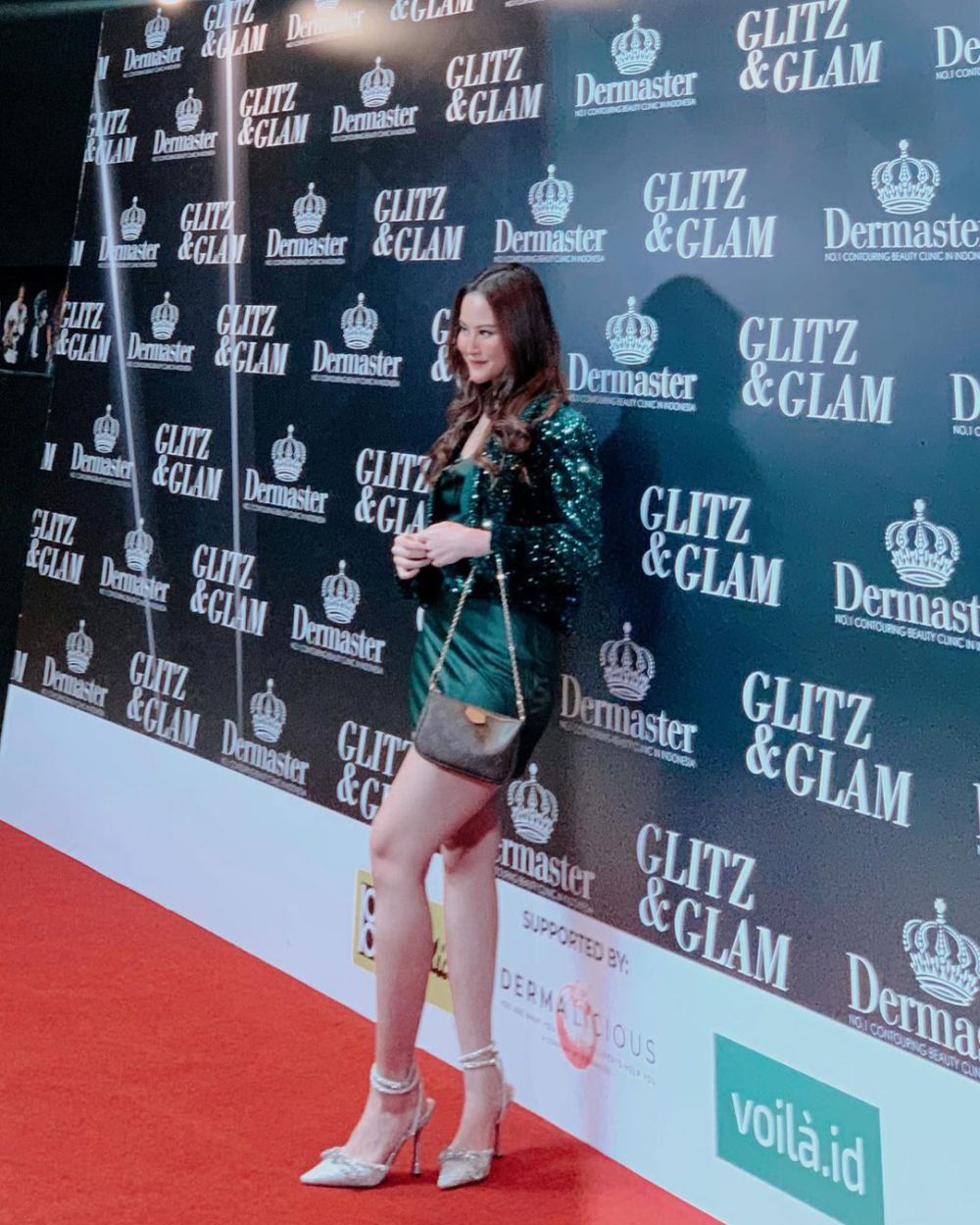 8 Gaya Outfit Kekinian ala Gabriella Larasati, Super Stylish!