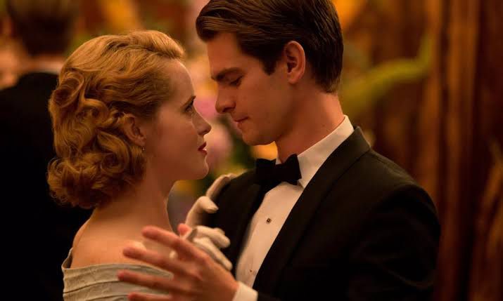 8 Film Drama Romantis Andrew Garfield, Terbaru We Live in Time!