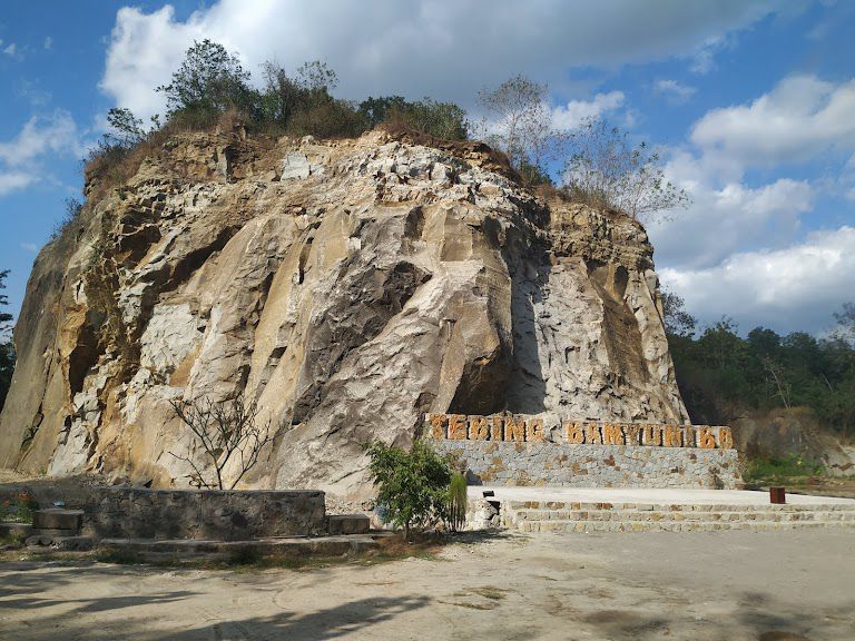 5 Tempat Wisata Dekat Candi Prambanan, Tak Kalah Megah