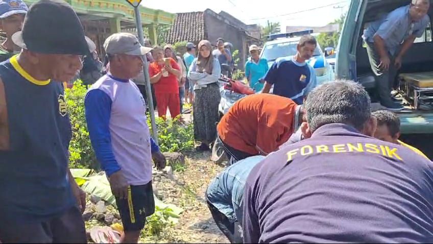 Tersenggol Truk Tebu, Ibu Rumah Tangga di Ngawi Tewas