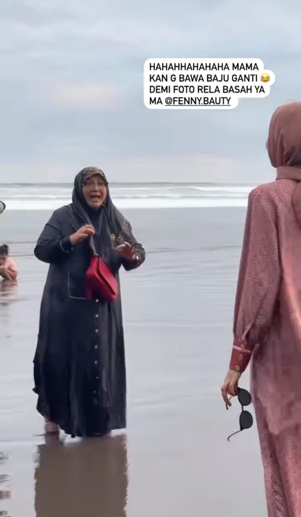 8 Potret Shireen Sungkar Sekeluarga Liburan ke Yogyakarta, Healing!