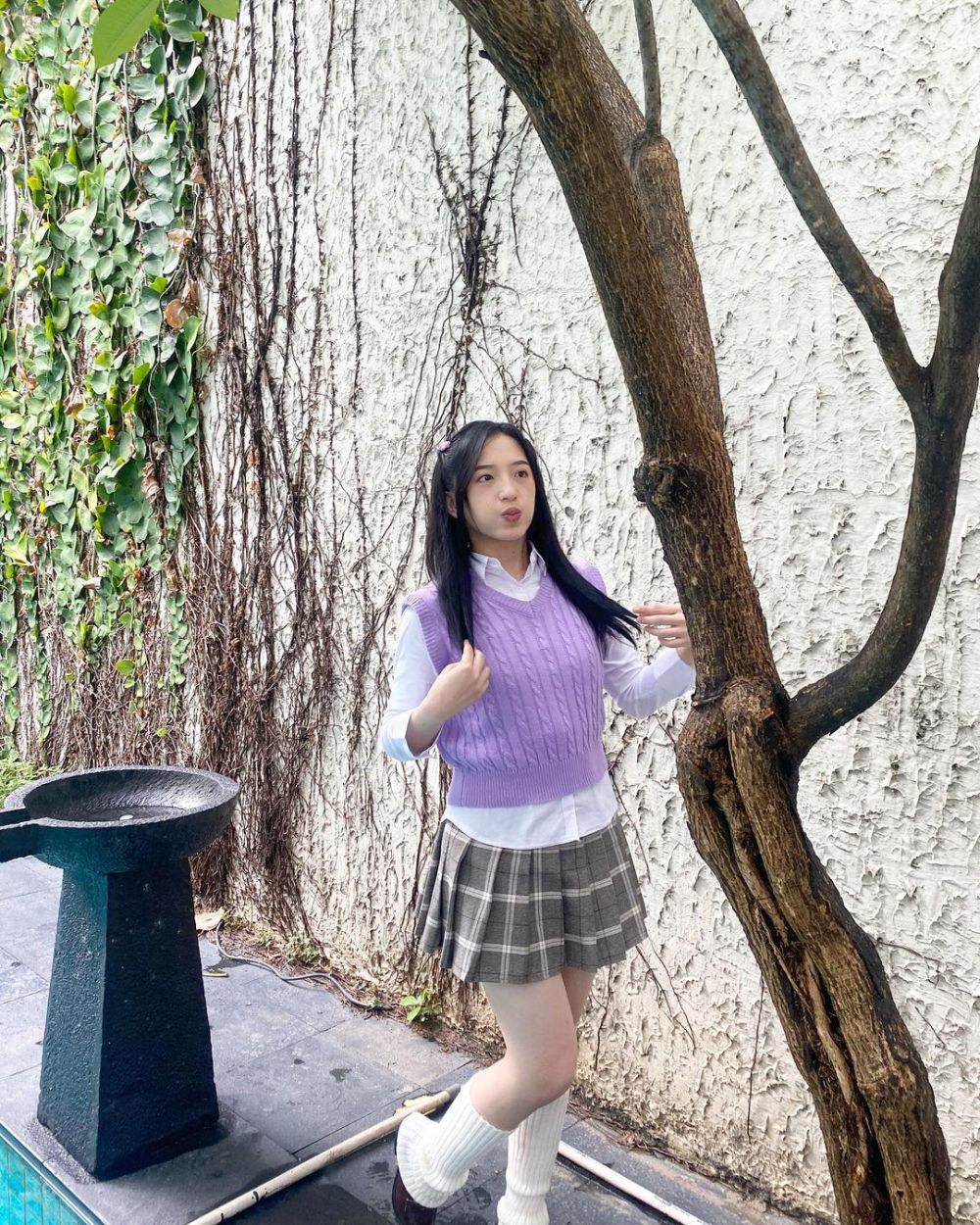 11 Inspirasi School Girl Outfit ala Member JKT48, Trendi Abis!