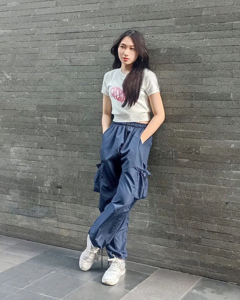 9 Padu Padan Cargo Pants ala Member JKT48, Nyaman dan Stylish!