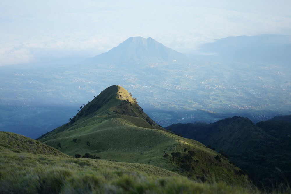 Dear Pendaki, Ini 3 Jalur Alternatif Naik ke Gunung Merbabu 