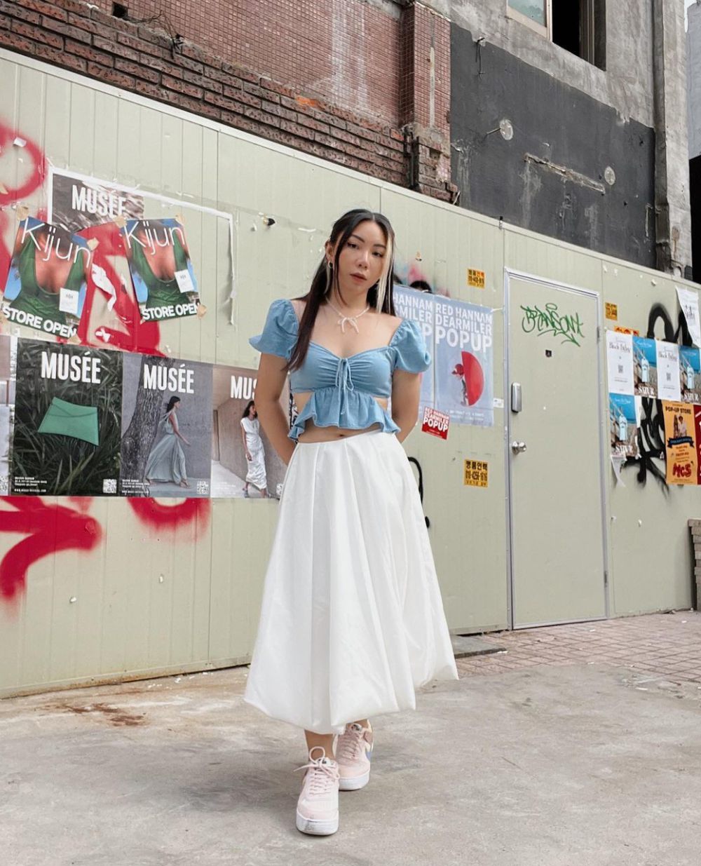 8 Inspirasi OOTD Long Skirt ala Kyra Nayda, Timeless Abis