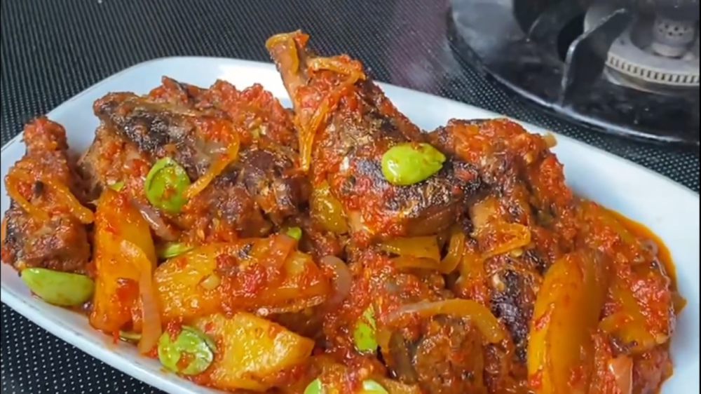 Resep Sarden Balado Kentang, Rasanya Gak Ngebosenin!