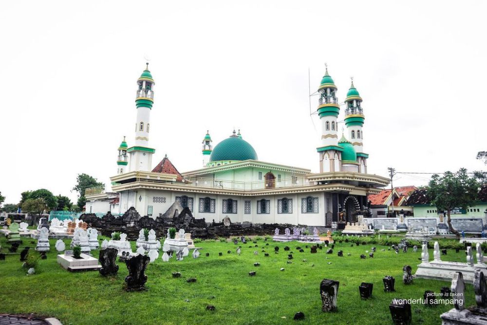 Asal-Usul Masjid Madegan Sampang dan Julukan Masjid Sumpah Pocong