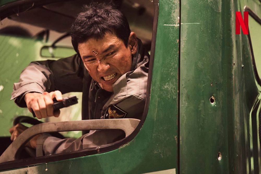 7 Retratos de Hwang Jung Min no filme Mission: Cross, como agente secreto