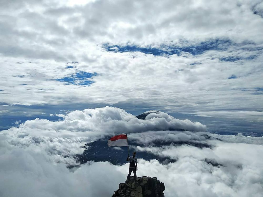 7 Summit Wonosobo, Golden Hour di Prau Terbaik di Asia Tenggara