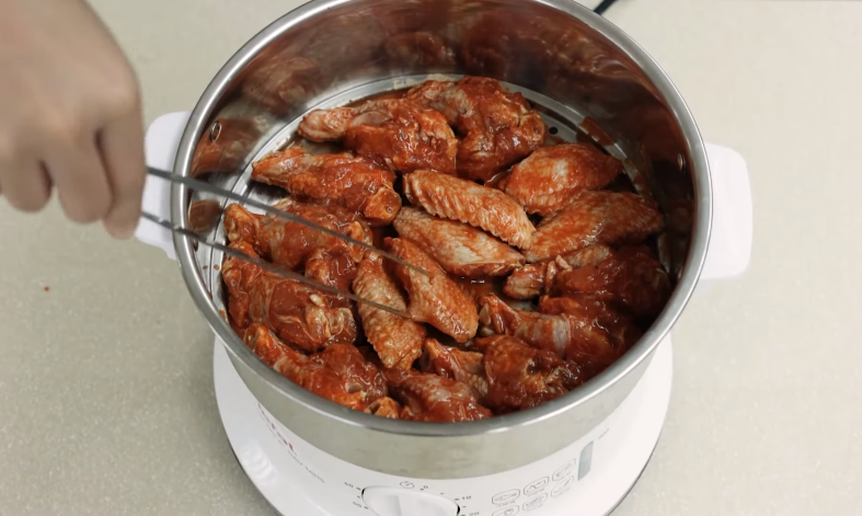 Resep Spicy Chicken Wings ala Devina Hermawan, Lezat Abis! 