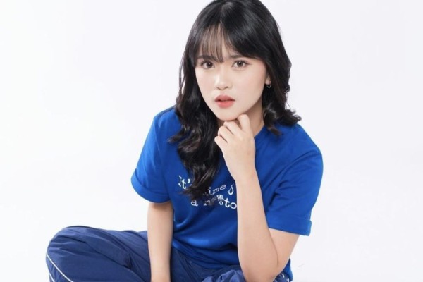 Momen Ultah ke-18 Adel JKT48