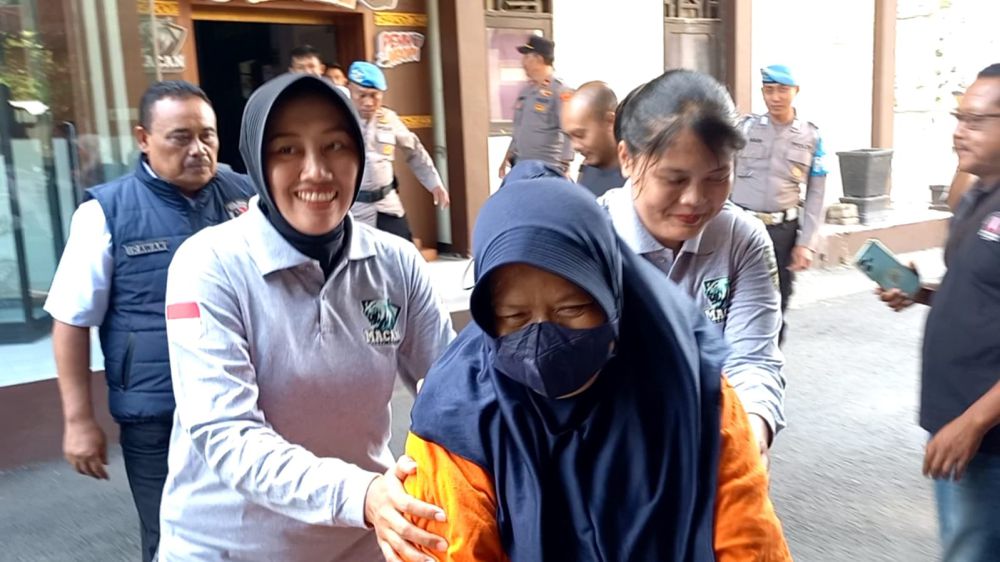 Korupsi Dana BOS, Mantan Bendahara Sekolah di Trenggalek Ditangkap