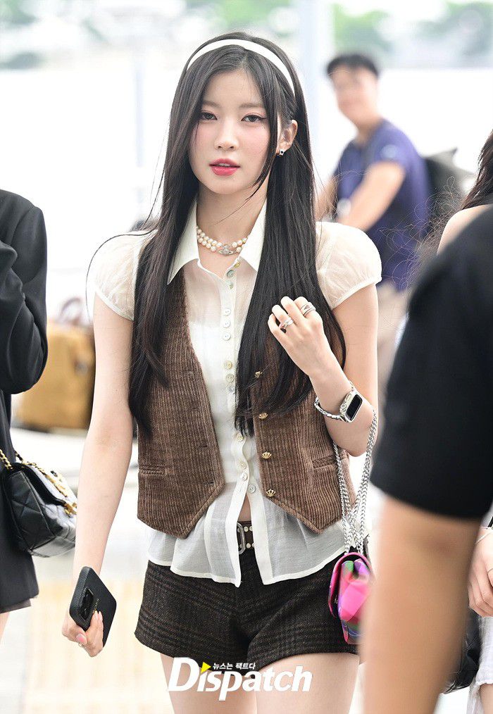 7 Gaya Outfit Bandara ala Asa BABYMONSTER, Stylish nan Trendy!