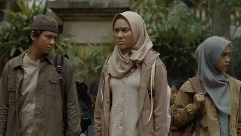 10 Film Horor Tentang Sahabat yang Terjebak di Tempat Penuh Teror