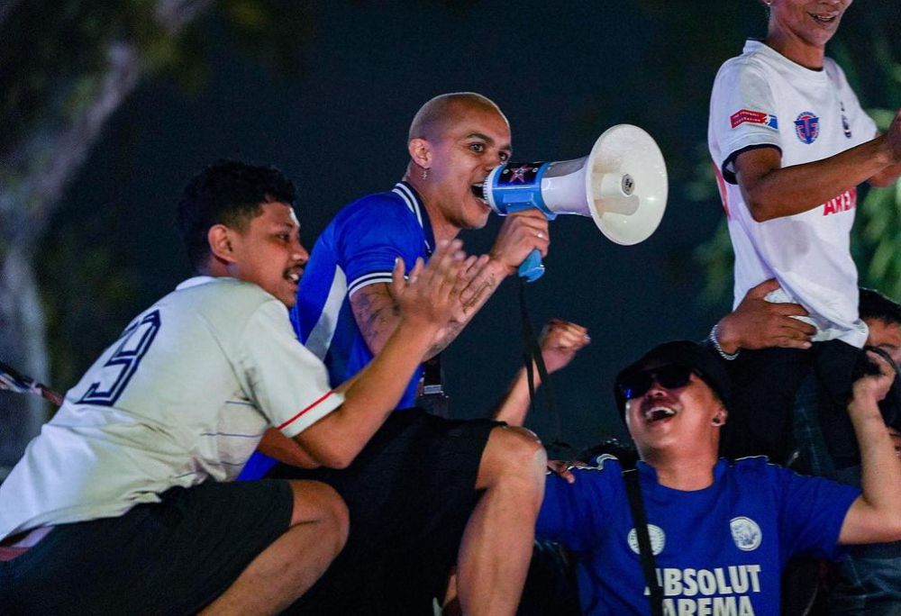 Arema FC Berkandang di Stadion Soepriadi, Tiket Ekonomi Rp150 Ribu