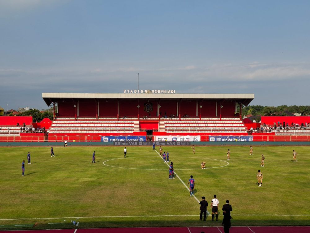 Lapangan Stadion Soepriadi Blitar Dinilai PT LIB Tidak Layak