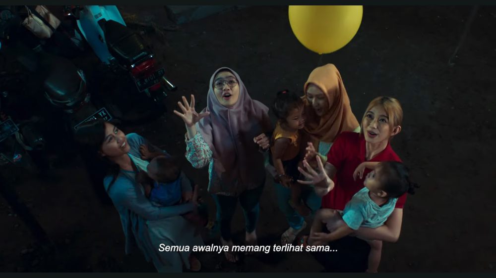 7 Tema Menarik di Film Seni Memahami Kekasih, Gak Cuma Percintaan