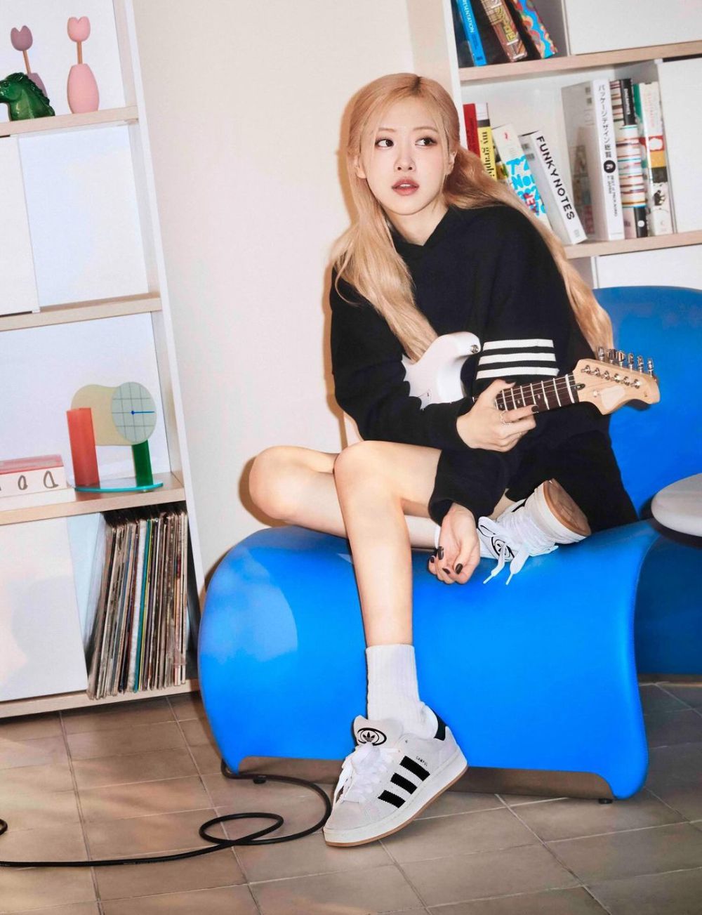 12 Gaya Sporty ala Rose BLACKPINK, Comfy dan Keren!