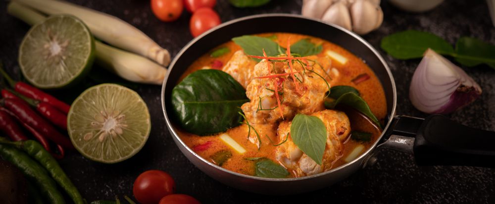 Resep Gulai Ayam Rumahan, Lezat dan Kaya Rempah Senikmat Restoran