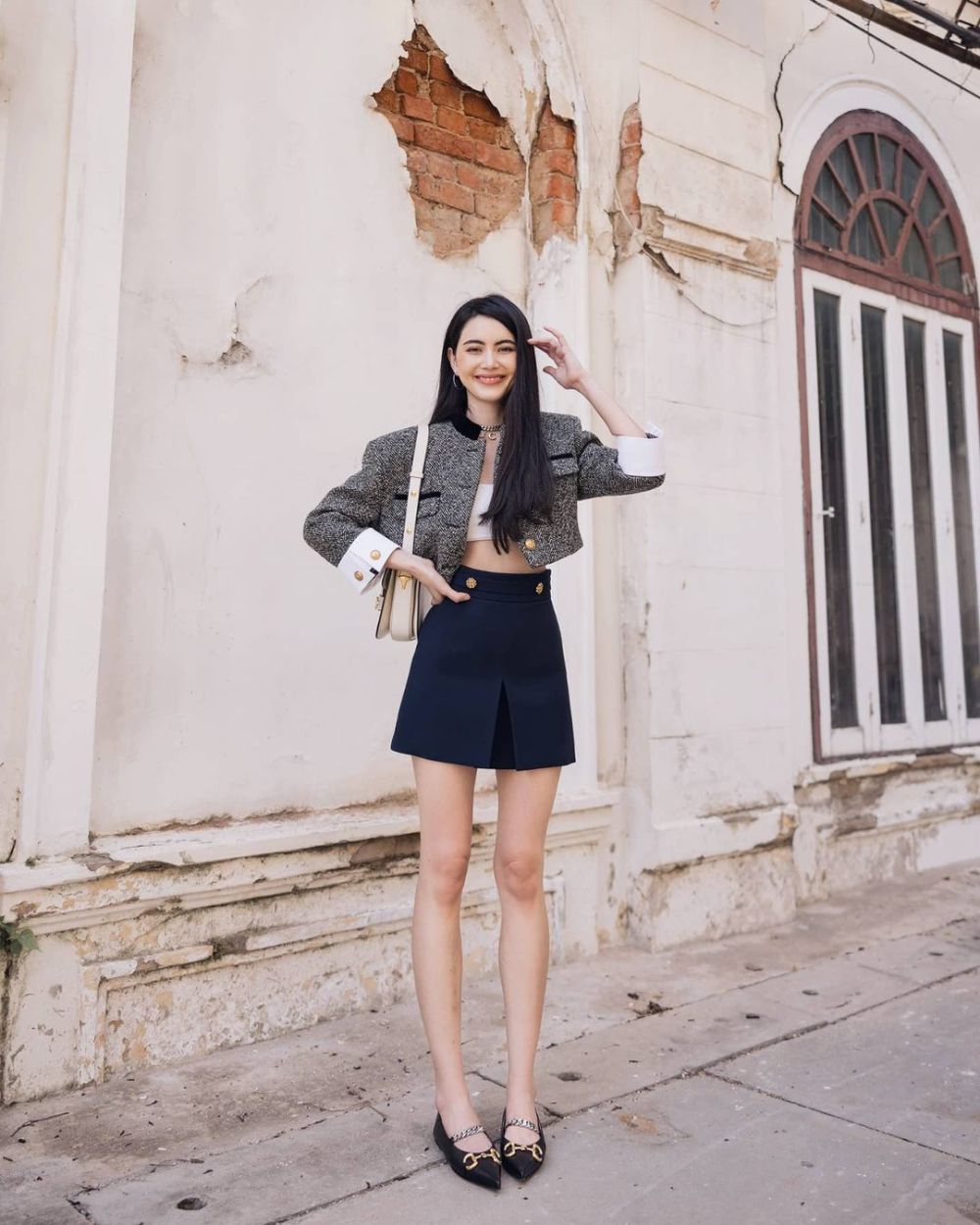 8 Referensi Outfit Davika Hoorne, Gaya Classy-nya Effortless