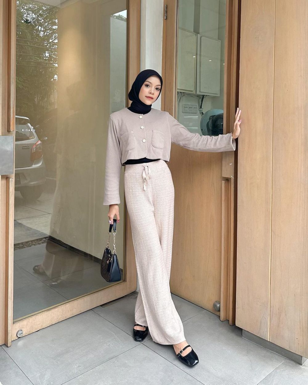 12 Style Hangout ke Kafe High End ala Febiola Nabila, All Out!