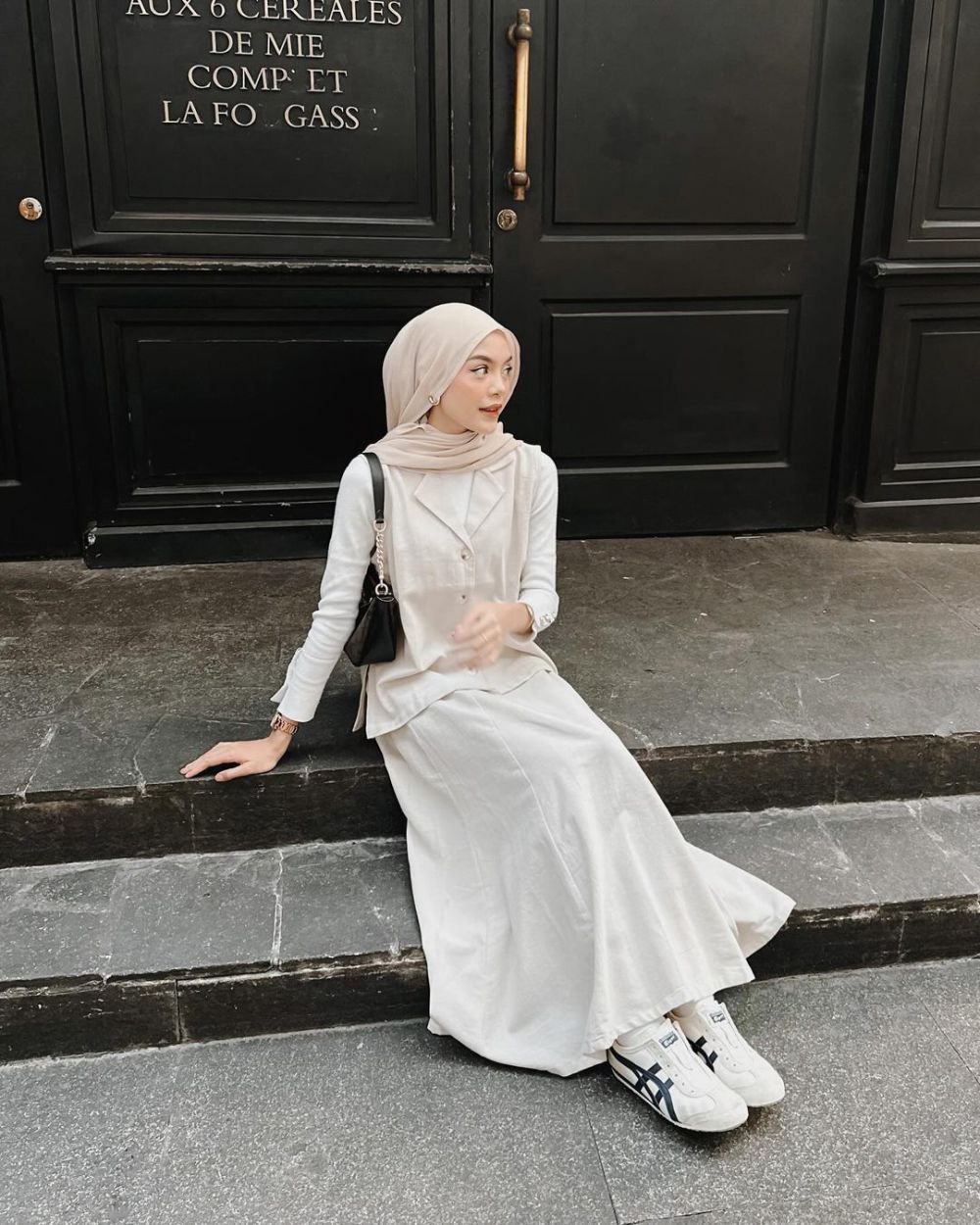 12 Style Hangout ke Kafe High End ala Febiola Nabila, All Out!