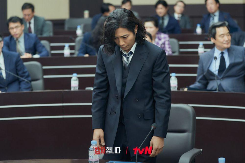 7 Alasan Dae Woong Skeptis dengan Cha Il di The Auditors