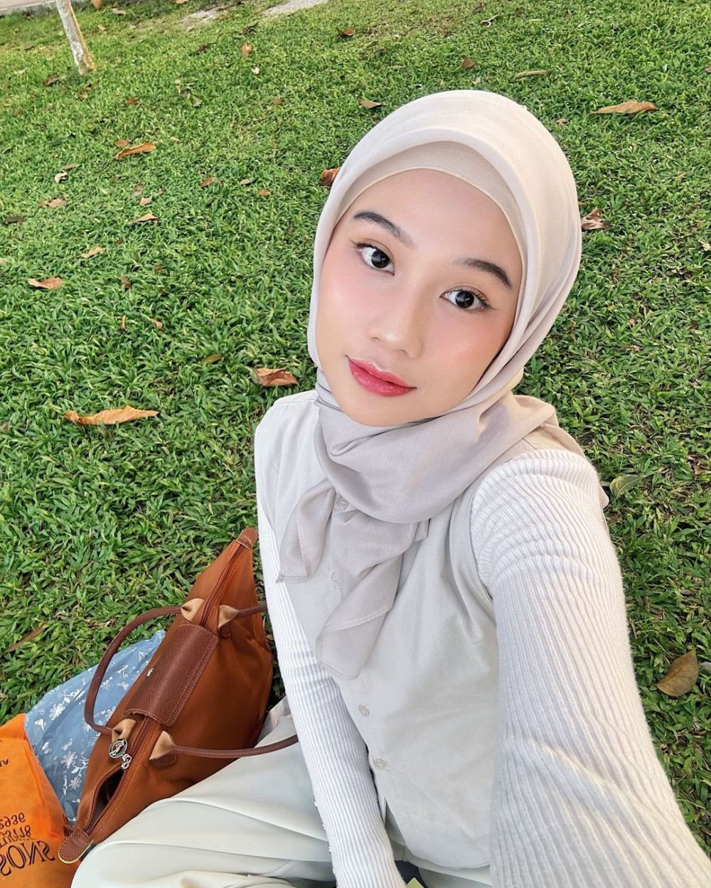 8 Inspirasi Daily Makeup untuk Ngampus ala Selebgram Amelia Andani!