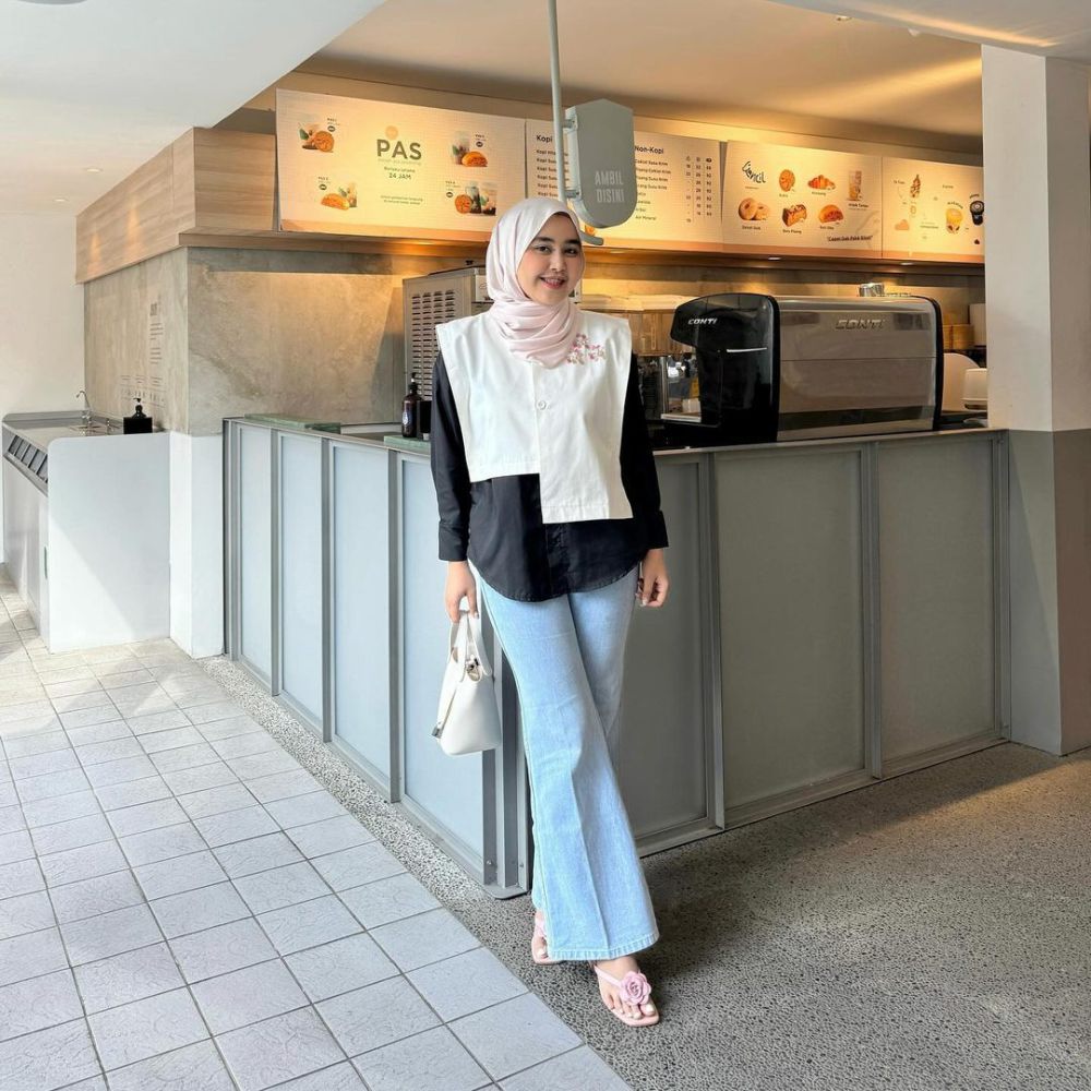 10 Ide OOTD Girls Day Out ala Meilan Indrajati, Ada Beragam Look!