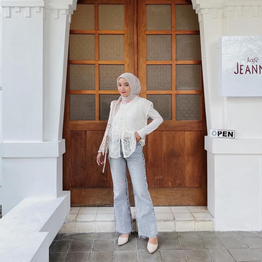 12 Style Hangout ke Kafe High End ala Febiola Nabila, All Out!