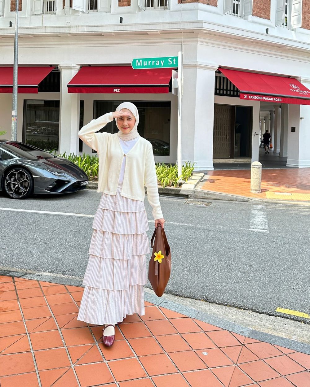 9 Ide Padu-Padan Outfit Warna Pastel Ala Adji Isni Ulfaidah, Gemas!