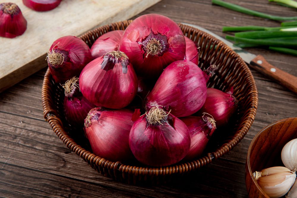 7 Tips Ampuh Menyimpan Bawang Merah Agar Tahan Lama, Gak Mudah Busuk!