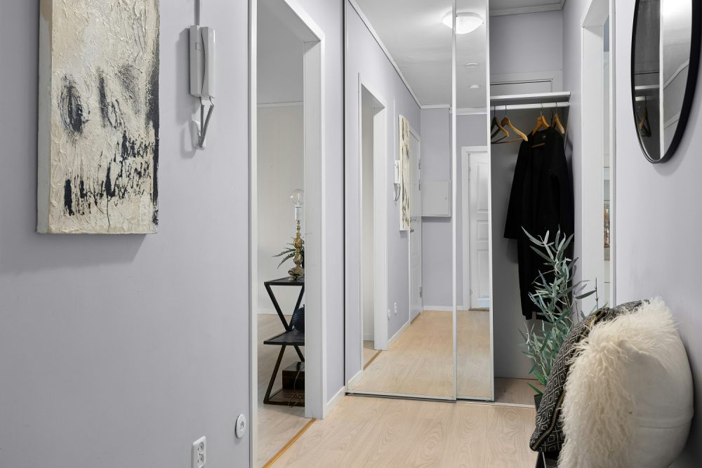 9 Inspirasi Desain Mudroom yang Bikin Rumah Rapi dan Tamu Nyaman